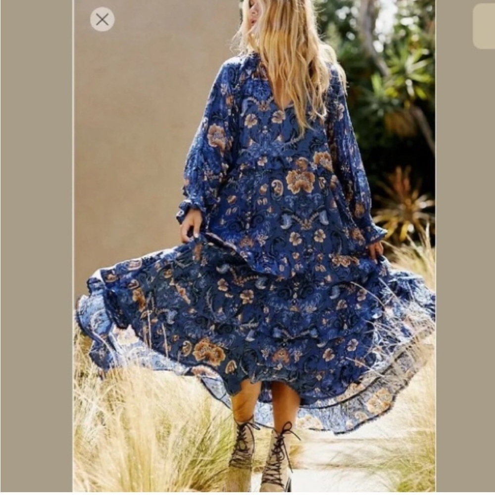 Spell Aurora Gown in blue EUC very relaxed dress - Picture 8 of 8